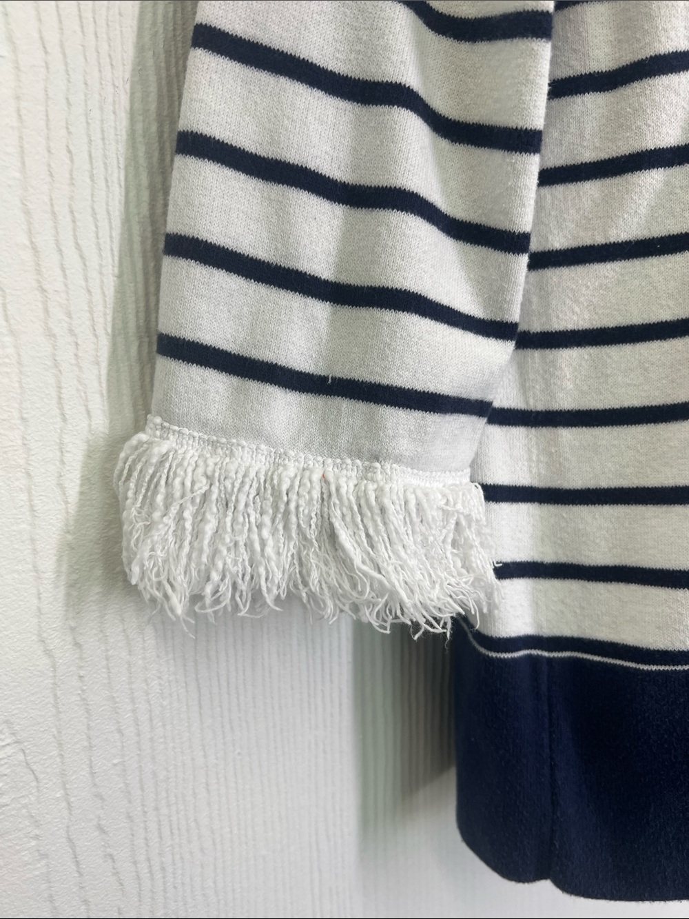 Lilly Pulitzer - Dasha True Navy White Stripe Fringe Sleeve Sweater Size Medium - Picture 5 of 11